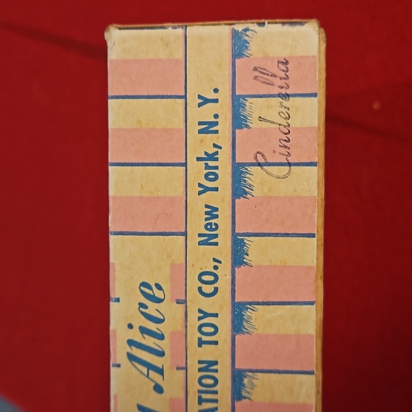 LADY ALICE The Admiration Toy Co. 50s 'Cinderella' NIB Vintage movable head eyes - Picture 9 of 13